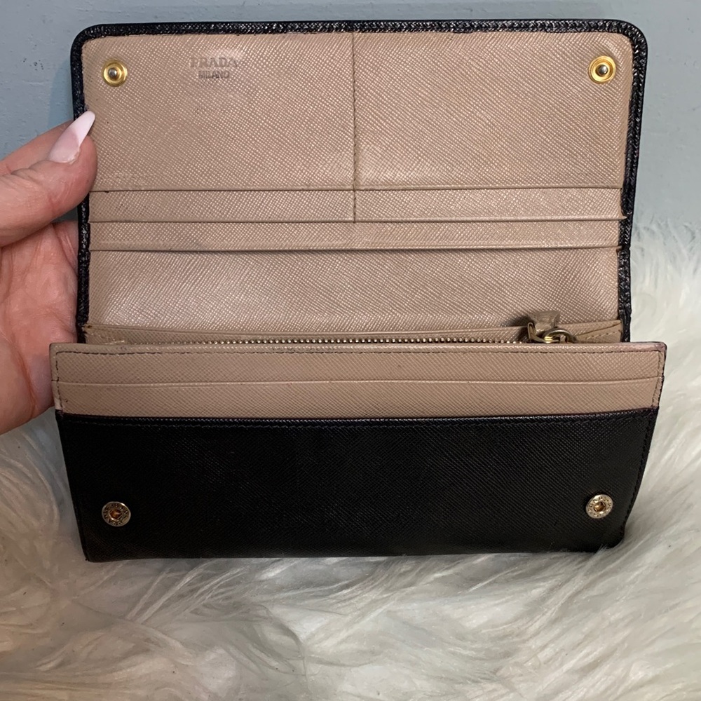 Authentic Prada leather saffiano long wallet dyed black - Picture 6 of 17